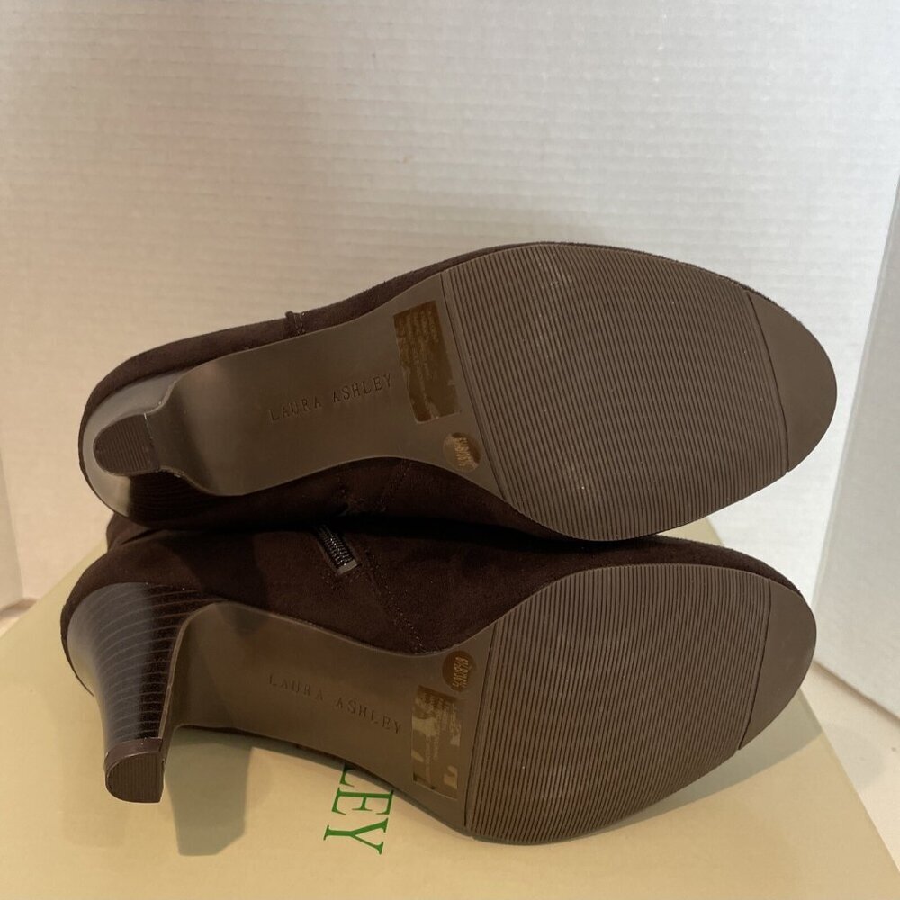Laura Ashley Faux Suede Booties Heels Women's 6.5 Chocolate Buckle Heritage NIB - Picture 9 of 13